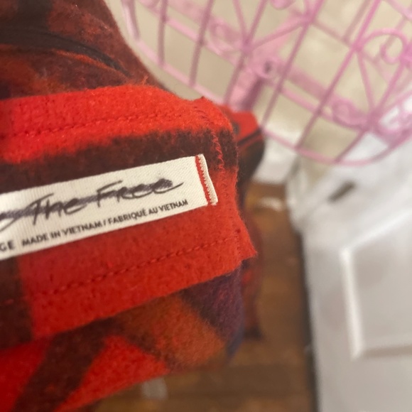 Free People Cabin Cozy Button Down Jacket Size L Red Plaid Oversized - Picture 5 of 5